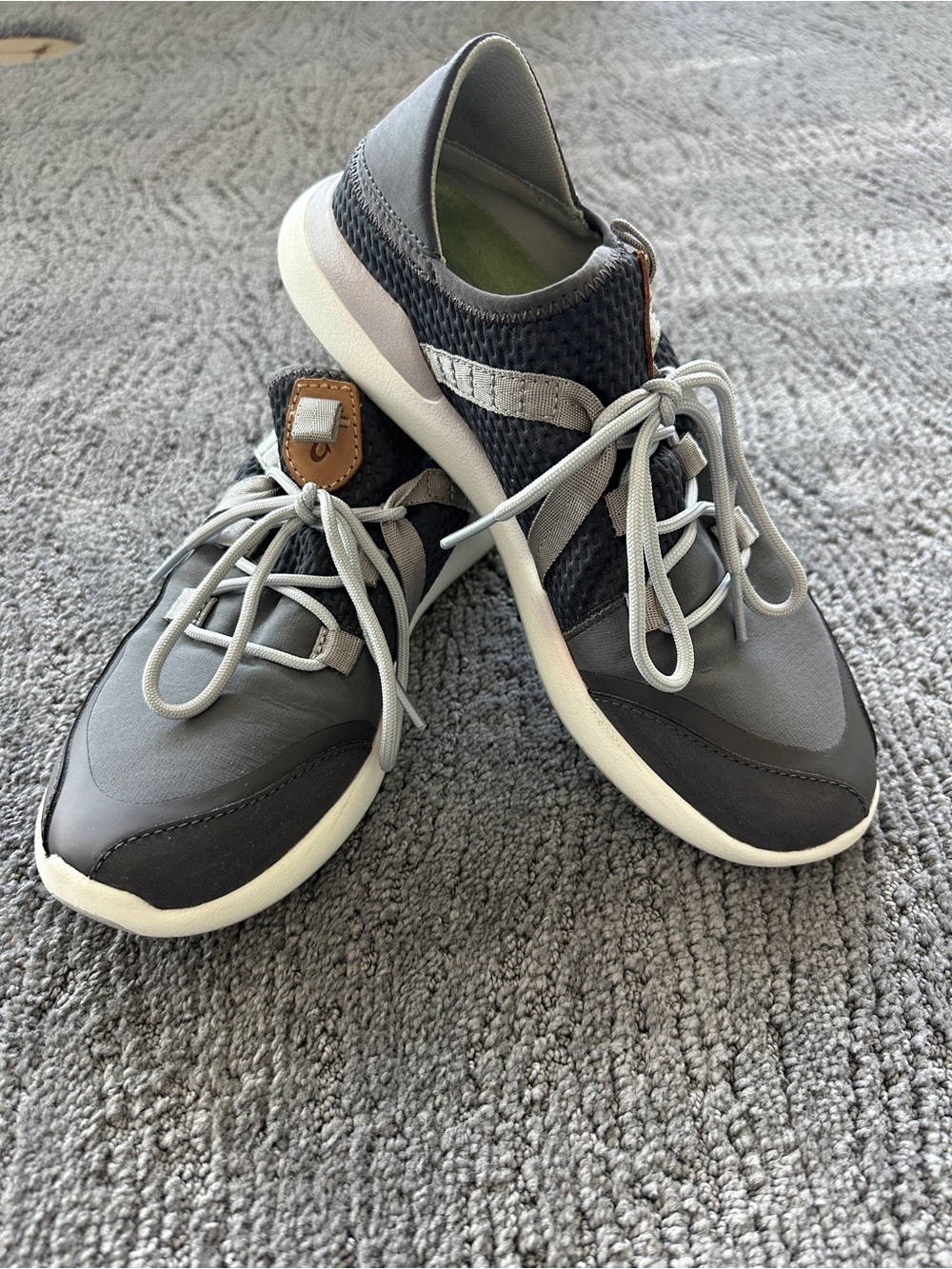 Olukai Women’s Kawela Waterproof Spikeless Golf Shoes - Pavement/Mist Gray - 8.5